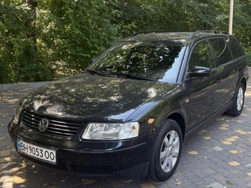 Авто Volkswagen Passat Hatchback 1997 № 8946399