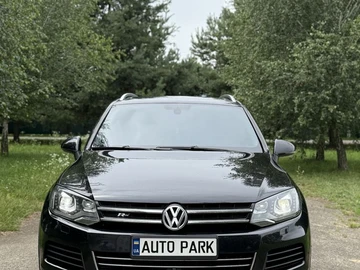 Авто Volkswagen Touareg 2012 № 8946410