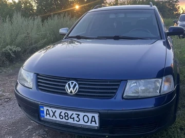 Авто Volkswagen Passat Variant 2000 № 8946414