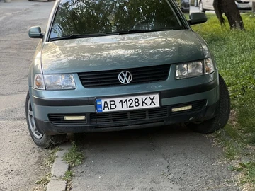 Авто Volkswagen Passat Sedan 1998 № 8946482