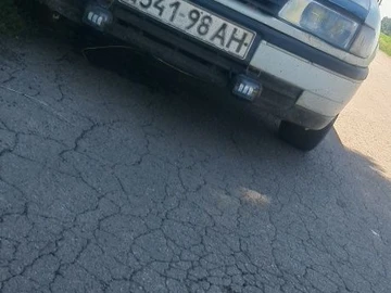 Авто Opel Vectra 1990 № 8946592
