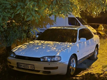 Авто Toyota Camry 1993 № 8946626