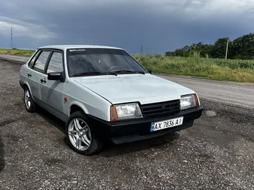 Авто ВАЗ 21099 1992 № 8946633