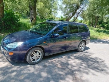 Авто Ford Focus 2000 № 8946641