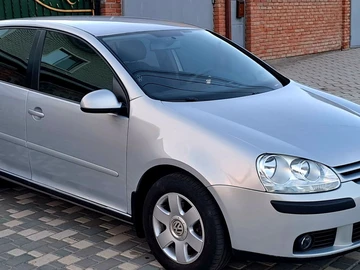 Авто Volkswagen Golf 2008 № 8946697