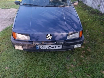 Авто Volkswagen Passat Sedan 1992 № 8946885