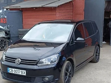 Авто Volkswagen Touran 2011 № 8947082
