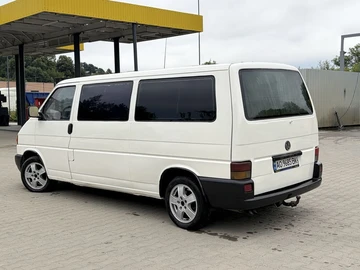 Авто Volkswagen Transporter 2003 № 8947149