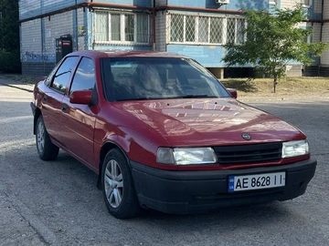 Авто Opel Vectra 1990 № 8947165