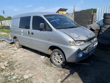 Авто Hyundai H200 2000 № 8947239