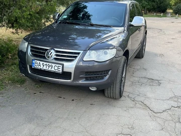 Авто Volkswagen Touareg 2007 № 8947318