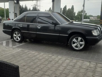 Авто Mercedes W124 1990 № 8947326