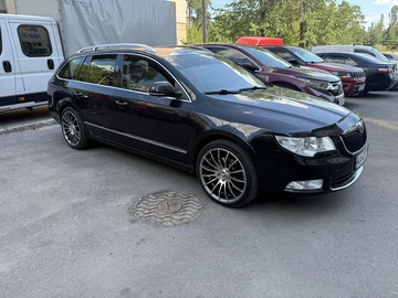 Авто Skoda Superb 2010 № 8947357