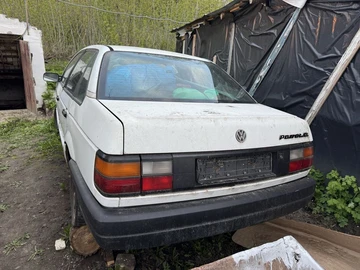 Авто Volkswagen Passat Sedan 1995 № 8947515