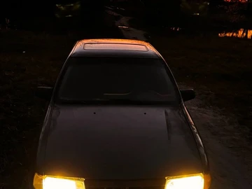 Авто Opel Vectra 1989 № 8947589