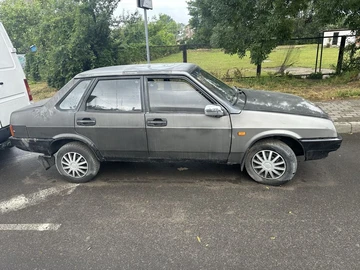 Авто ВАЗ 21099 1992 № 8947824
