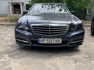 Авто Mercedes 220 2011 № 8947895