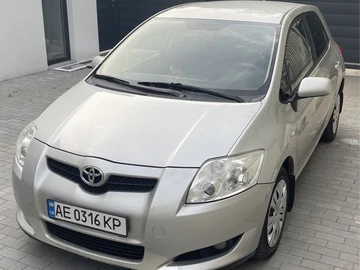 Авто Toyota Auris 2008 № 8948010