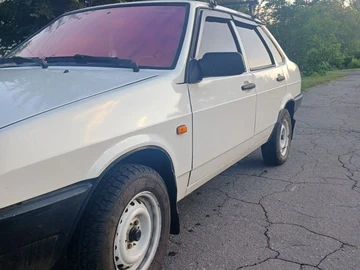 Авто ВАЗ 21099 1999 № 8948064