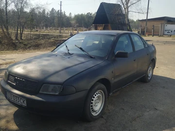 Авто Audi A4 1999 № 8948200
