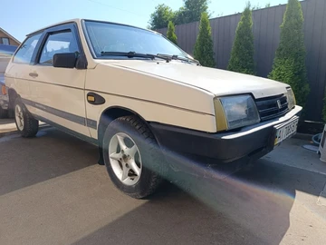 Авто ВАЗ 2108 1993 № 8948366