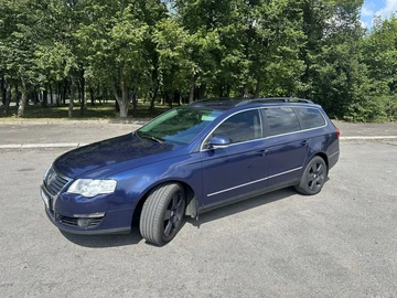 Авто Volkswagen Passat Variant 2005 № 8948385