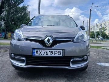 Авто Renault 4 2015 № 8948386