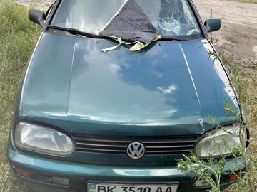 Авто Volkswagen Golf 1996 № 8948436