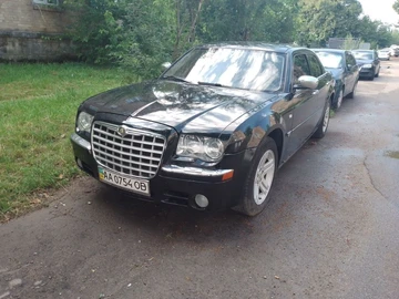 Авто Chrysler 300C 2005 № 8948705