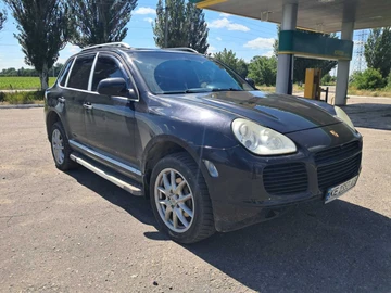 Авто Porsche Cayenne Turbo S 2005 № 8948894