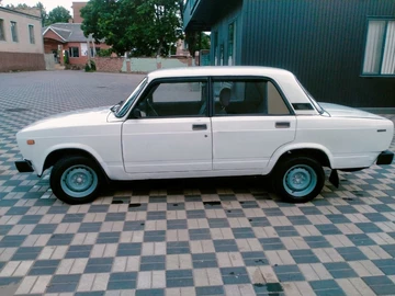 Авто ВАЗ 2105 1991 № 8949114