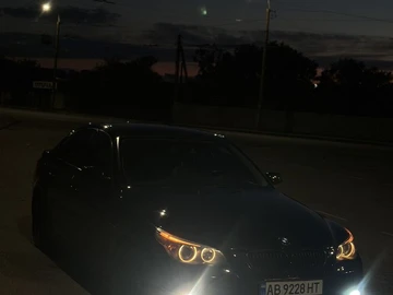 Авто BMW 5 Серия 2004 № 8949240