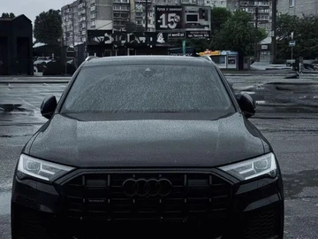 Авто Audi Q7 2022 № 8949277