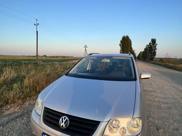 Авто Volkswagen Touran 2005 № 8949496
