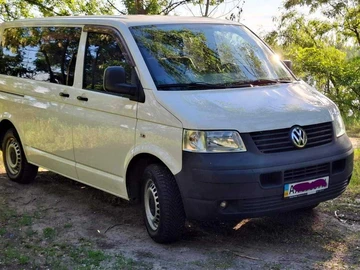 Авто Volkswagen Transporter 2009 № 8949501