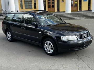 Авто Volkswagen Passat Variant 2000 № 8949585