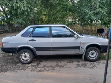 Авто ВАЗ 21099 1998 № 8949609