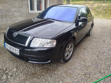 Авто Skoda Superb 2002 № 8949732