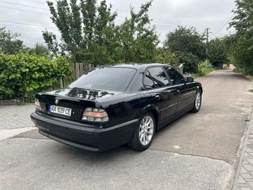 Авто BMW 7 Серия 1997 № 8950120