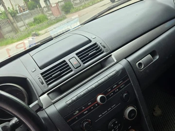 Авто Mazda 3 2004 № 8950402