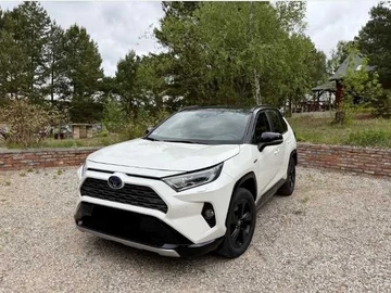 Авто Toyota Rav 4 2018 № 8950671