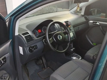 Авто Volkswagen Touran 2005 № 8950893