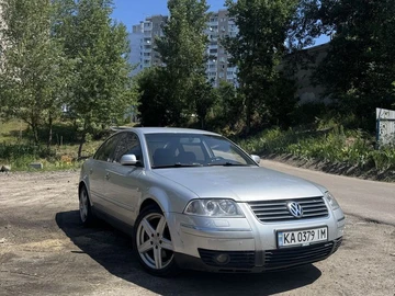 Авто Volkswagen Passat Sedan 2003 № 8951063