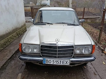 Авто Mercedes W123 1982 № 8951126