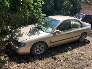 Авто Honda Accord 1995 № 8951141
