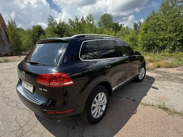 Авто Volkswagen Touareg 2012 № 8951263