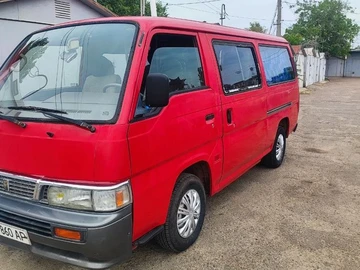 Авто Nissan Urvan 1999 № 8951273