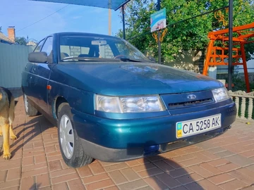 Авто ВАЗ 2110 2000 № 8951276
