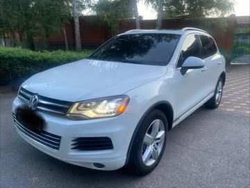 Авто Volkswagen Touareg 2014 № 8951367