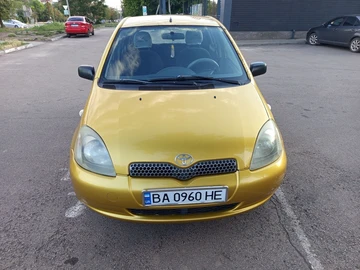 Авто Toyota Yaris 2002 № 8951460